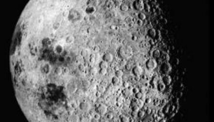 На Луну отправится миссия с Земли, чтобы добыть воду
