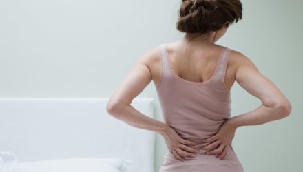 Жжение в пояснице – причины и диагностика