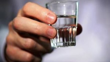 Каждая двадцатая смерть на планете связана с алкоголем