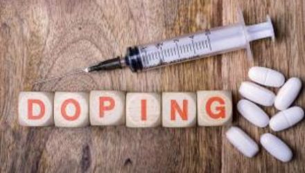 Глава WADA предостерёг спортсменов от использования допинга во время карантина