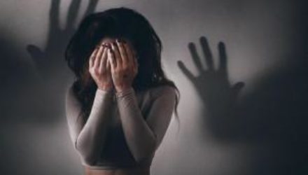 Как мобильные приложения для знакомств связаны с тревожностью и депрессией