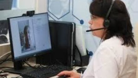 Видеозвонки неэффективны для решения рабочих вопросов. Ученые рассказали, чем их заменить