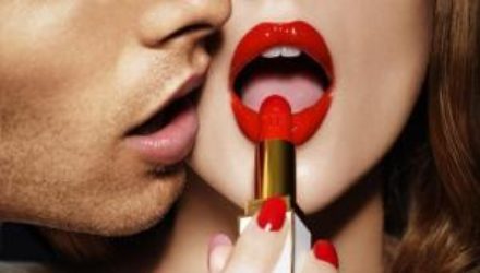 8 комплиментов, которые можно и нужно говорить девушкам