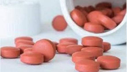 Врачи предупредили об изменении цвета кожи при приеме популярного жаропонижающего
