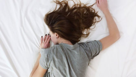 Как поза сна влияет на здоровье