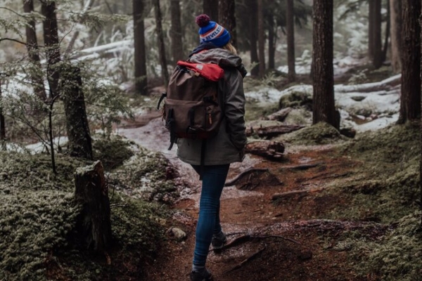Как прогулки в холодное время года влияют на самочувствие: объясняют психологи
